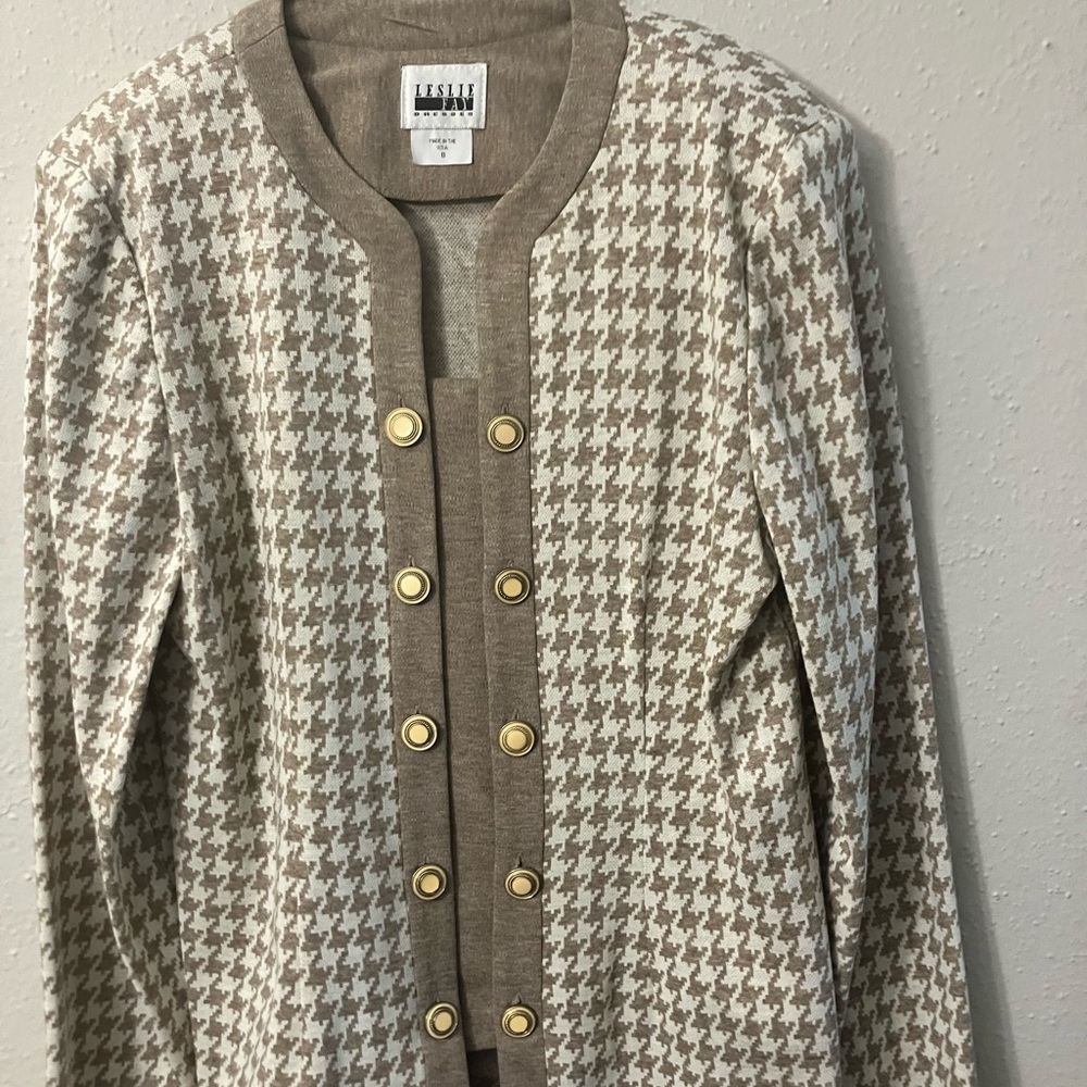 Leslie Fay Women's Tan Houndstooth Sweater - Picture 15 of 16
